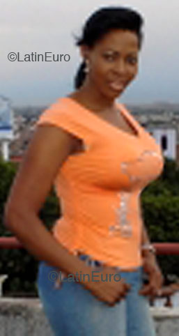 Date this funny Colombia girl Fabiola from  C9334