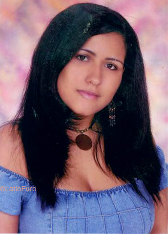 Date this voluptuous Colombia girl Duleyman from Cali C9353