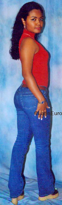 Date this voluptuous Colombia girl Monica from Cali C9363