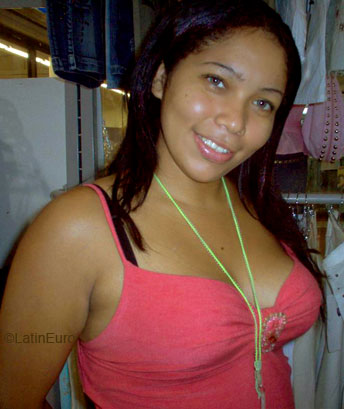 Date this stunning Colombia girl Yulis- from  C9394