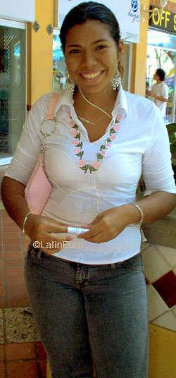 Date this tall Colombia girl Xiomara from  C9398