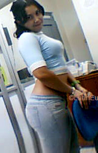 Date this delightful Colombia girl Diana from Cali C9517