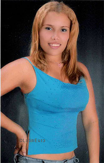 Date this foxy Colombia girl Elizabeth from Cali C9541