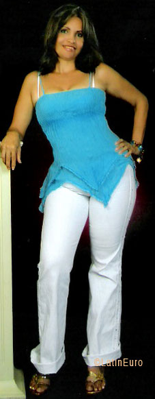 Date this athletic Colombia girl Martha from Cartagena CO8208