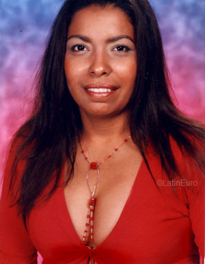 Date this sultry Colombia girl Sirly from Barranquilla C9866