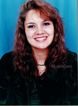 Date this tall Colombia girl Angela from  C9889