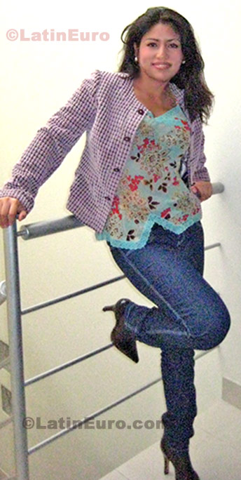 Date this foxy Peru girl Margarita from Lima N-1083