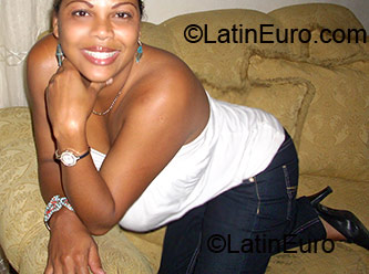 Date this gorgeous Any Country girl Yenny from Santo Domingo N-10