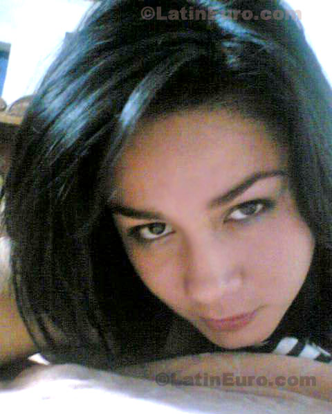 Date this good-looking Peru girl Karen from Bagua Grande N-1147