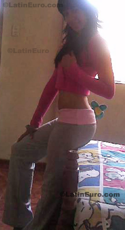 Date this attractive Peru girl Maria from Arequipa N-1311