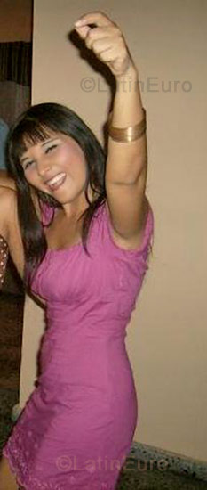 Date this charming Honduras girl Diana from San Pedro Sula N-382