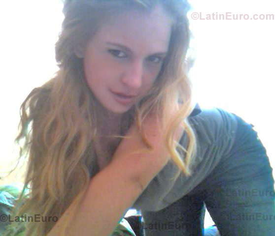 Date this sultry Venezuela girl Melissa from  N-547