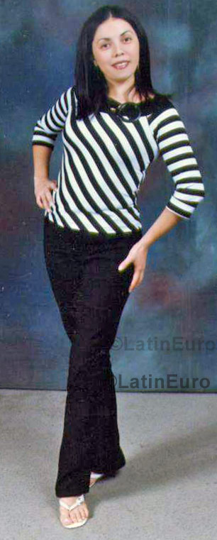 Date this voluptuous Honduras girl Nora from  N-567