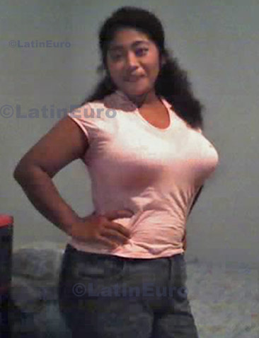 Date this happy Honduras girl Digna- from San Pedro Sula HN638