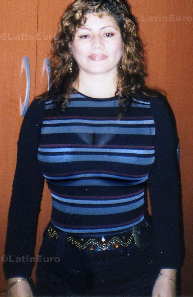 Date this stunning Peru girl Sonia from Lima N-680