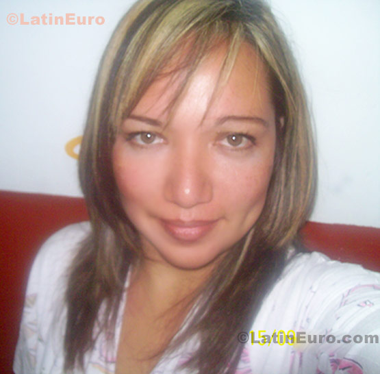 Date this beautiful Mexico girl Paola from Guadalajara N-772