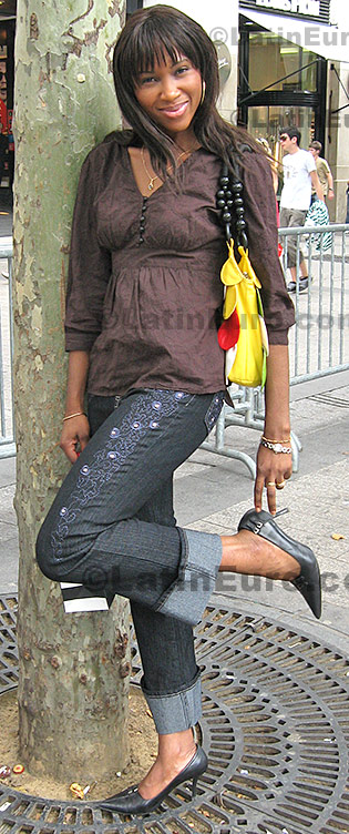 Date this georgeous Canada girl Patricia from Montreal N-797