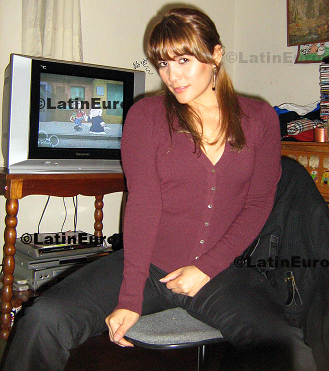 Date this nice looking Any Country girl Pamela from Lima N-894
