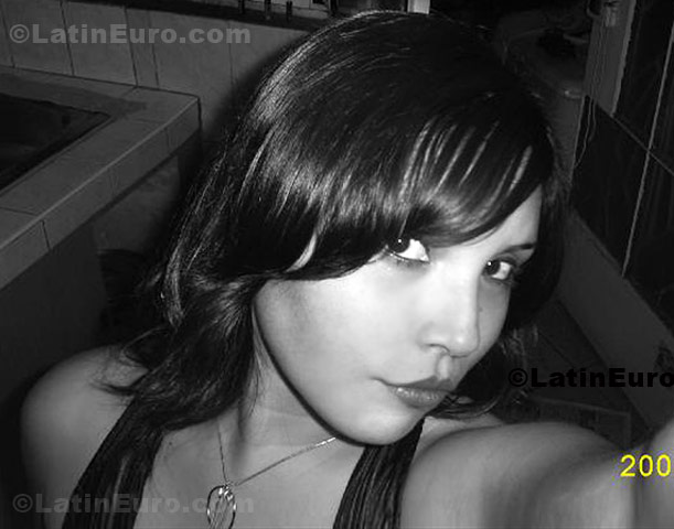 Date this delightful Peru girl Daniela from Lima N-921