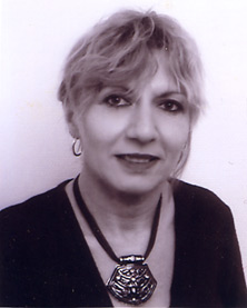 Date this hard body France girl Viviane from  N1046