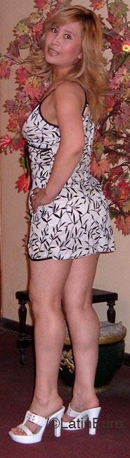 Date this young Peru girl Maria from Lima N1323