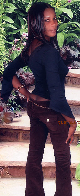 Date this exotic Jamaica girl Shelly from  N2053