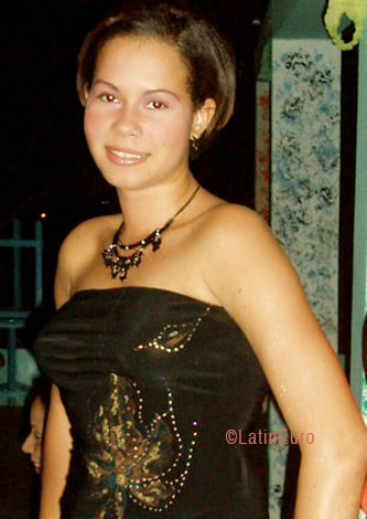 Date this georgeous Dominican Republic girl Sulay from Barahona N-799