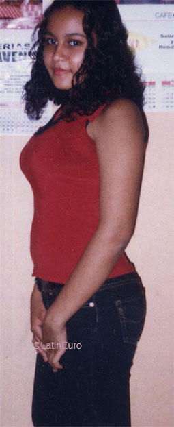 Date this charming Honduras girl Leticia from  N2473