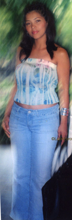Date this pretty Honduras girl Elda from  N2477