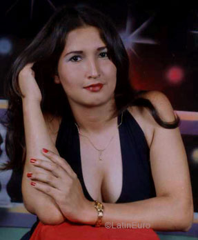 Date this exotic Honduras girl Lixsa from  N2704