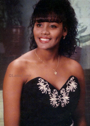 Date this sensual Panama girl Sabrina from  N2842