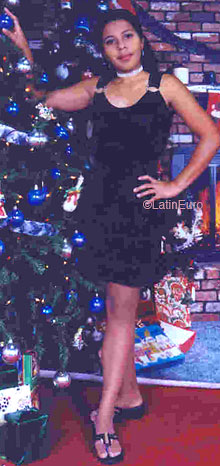 Date this charming Honduras girl Edith from La Ceiba N2906