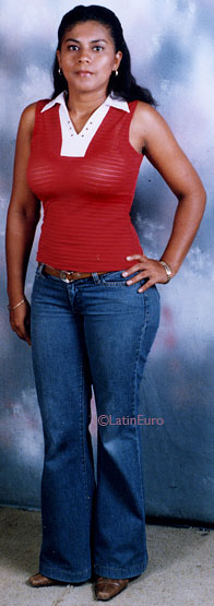 Date this gorgeous Honduras girl Eufemia from  N3326