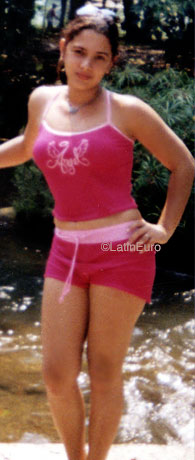 Date this hard body Honduras girl Bessy from  N3411