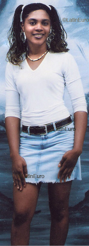 Date this athletic Any Country girl Louisina from  N355