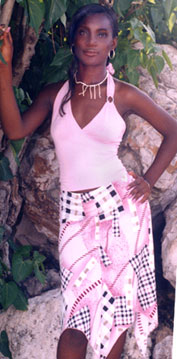 Date this foxy Jamaica girl Raschel from Montego Bay N3571