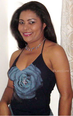 Date this voluptuous Any Country girl Noris from  N3607