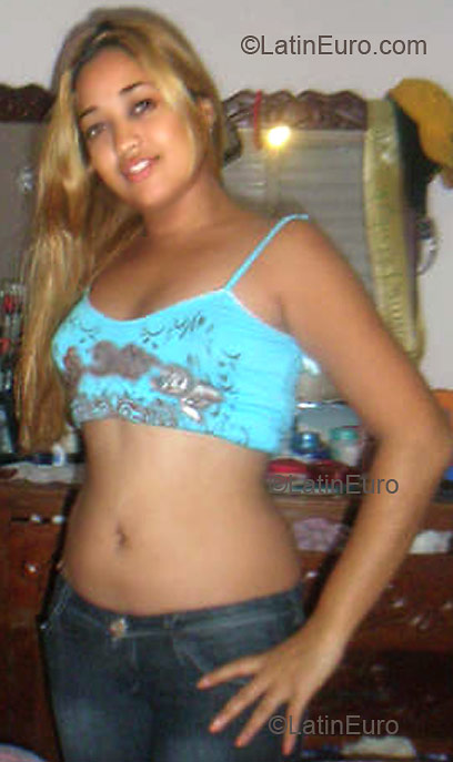 Date this tall Any Country girl Vianka- from  N438