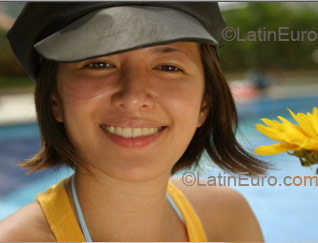 Date this gorgeous United States girl Mariuxi from Queens N55