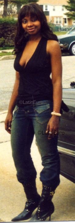 Date this exotic United States girl Nathalie from Cledmenton N929