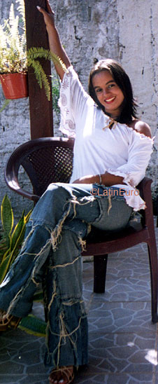 Date this young Brazil girl Taise from COQUEIRO B8517