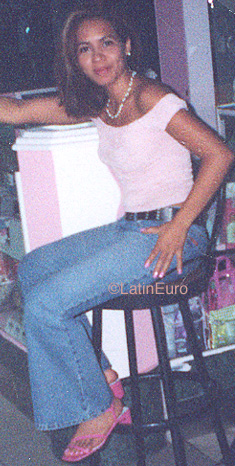 Date this charming Honduras girl Gladis from Tegucigalpa N3881