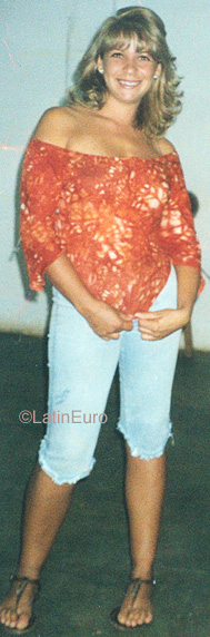 Date this charming Brazil girl Annabel from BRASILIA B9888