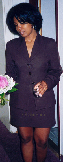 Date this voluptuous Brazil girl Angelia from ITU B9871