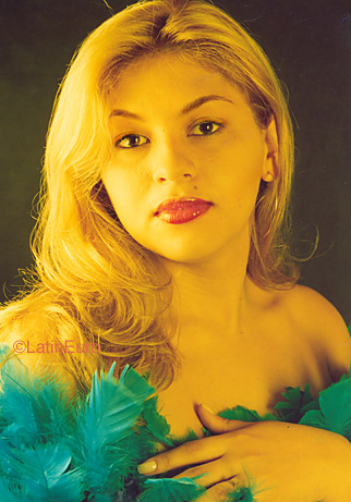 Date this hard body Brazil girl Eriudiuar from ACAILANDIA B9905