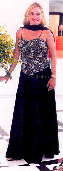 Date this georgeous Brazil girl Ioneida from  B9915