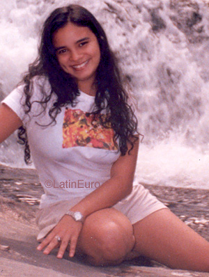 Date this nice looking Brazil girl Juliana from JARDIM B9947