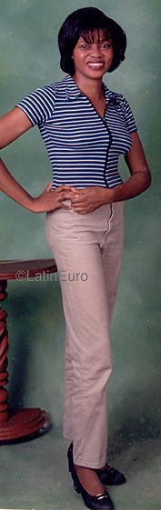 Date this good-looking Colombia girl Lucy from Cali C18