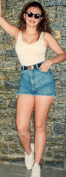 Date this beautiful Brazil girl Isabel from CUNHA B9826