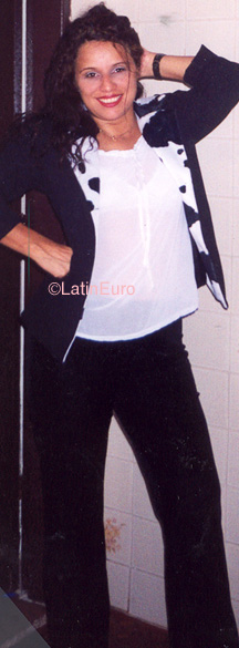 Date this happy Brazil girl Regina from SAO PAULO B9782